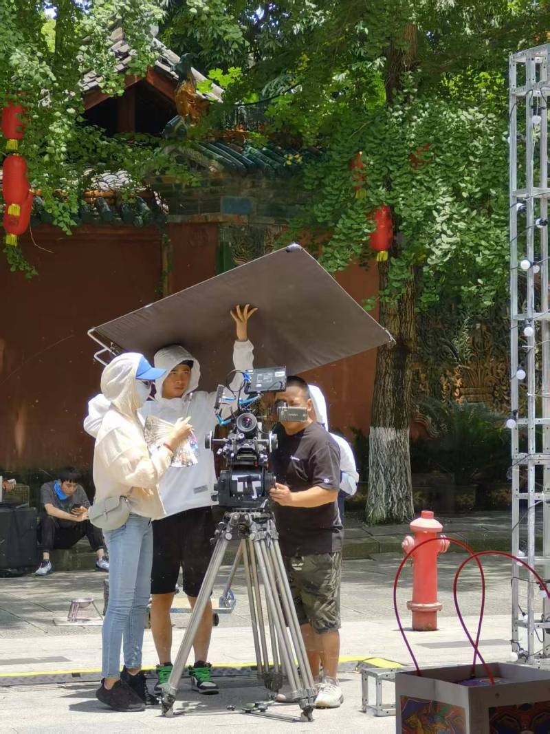 成华区TVC拍摄公司：资深团队坐镇，打造现象级广告作品的幕后推手